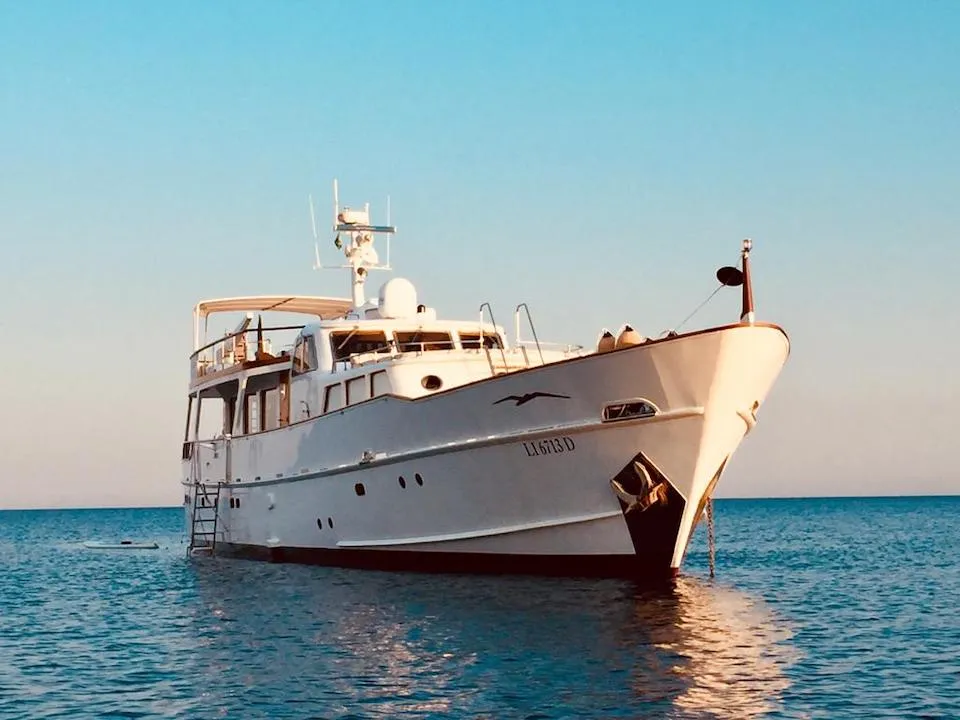 Nina Spirit of the Wind, classic motor yacht built 1964