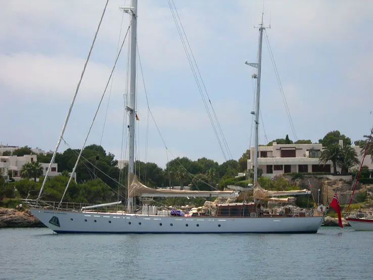 Classic Sailing Yacht Windweaver of Pennington Anchored