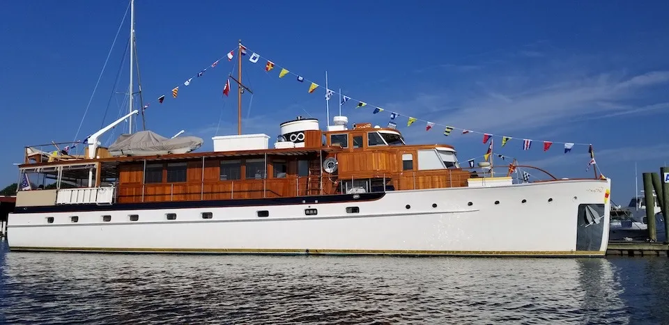 Timeless, classic motor yacht built 1947