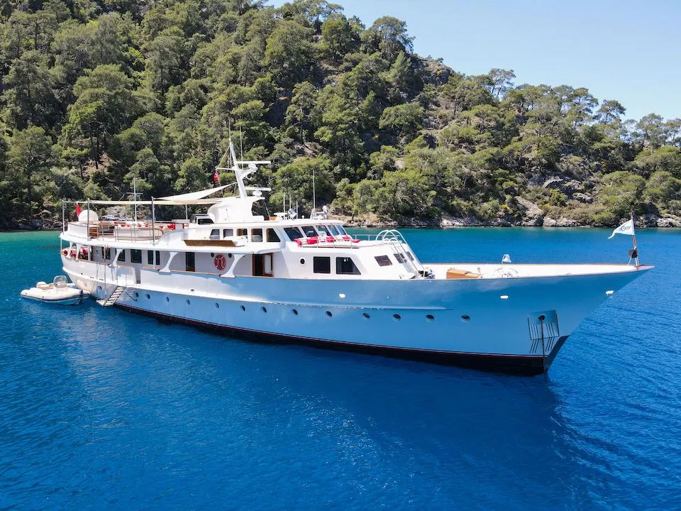 Alhambra, classic motor yacht built 1970