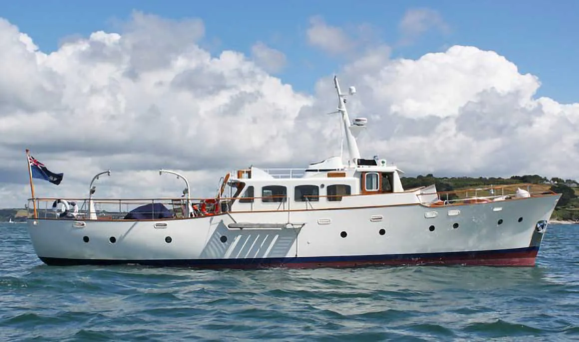 Caramba Classic Yacht For Sale - Starboard Side