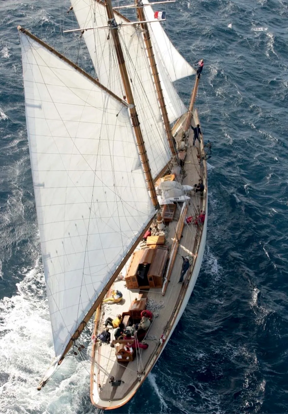 Sunshine, modern classic sailing yacht built 2003