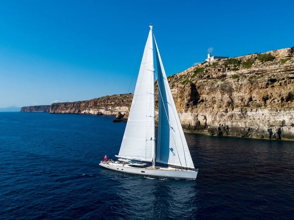 Mes Amis, modern classic sailing yacht built 2007