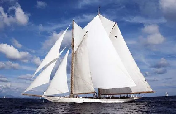 Eleonora, modern classic sailing yacht built 2000