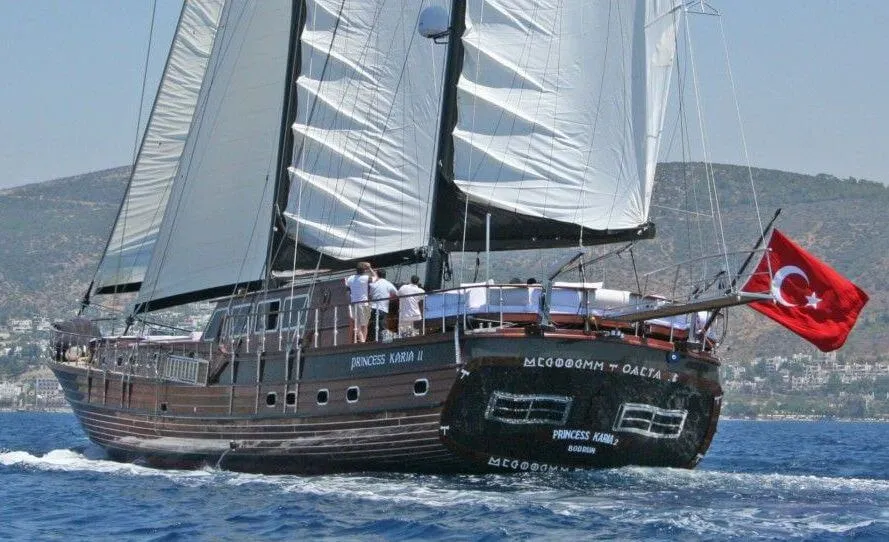 Classic Sailing Yacht Princess Karia II Stern