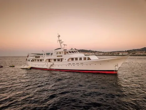 Secret Life, classic motor yacht built 1973