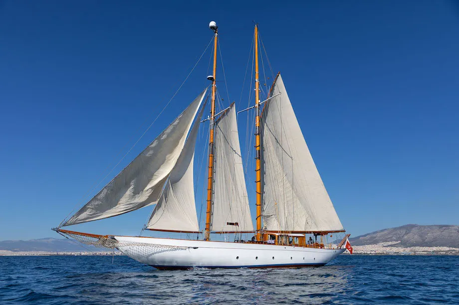 weatherbird--sailing-profile-main