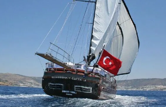 Classic Sailing Yacht Princess Karia II Stern