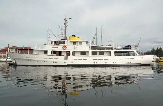 Classic Motor Yacht Lady Hoo Port Side