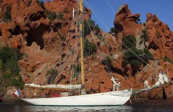 Moonbeam III, classic sailing yacht built 1903